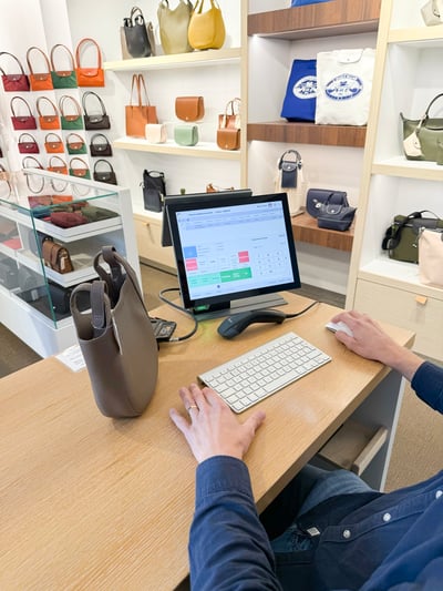 Kassendisplay bei DROSTE Lederwaren