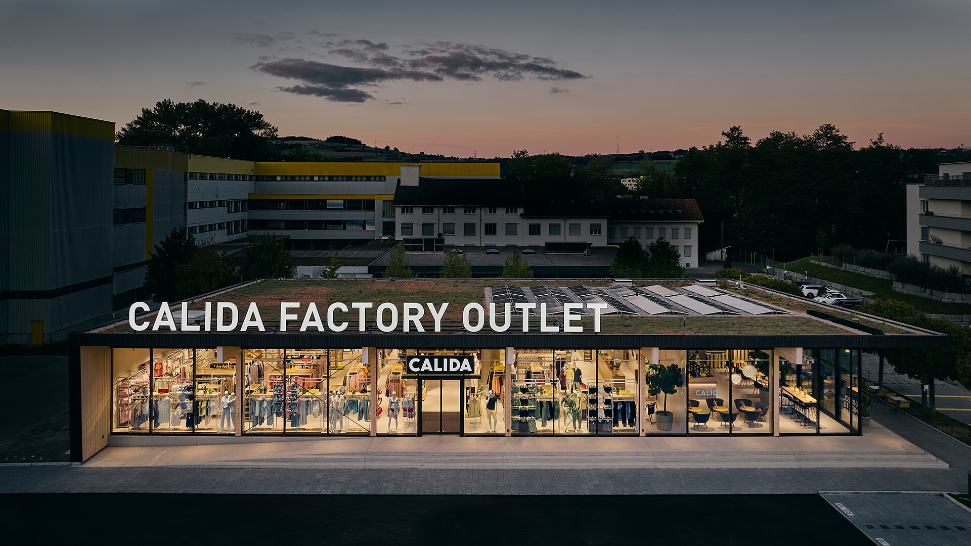 Blick auf das Calida Factory Outlet in Sursee